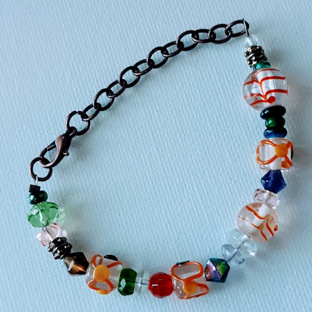 Glass bead bracelet